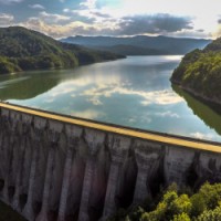 Baraj Valea Uzului
