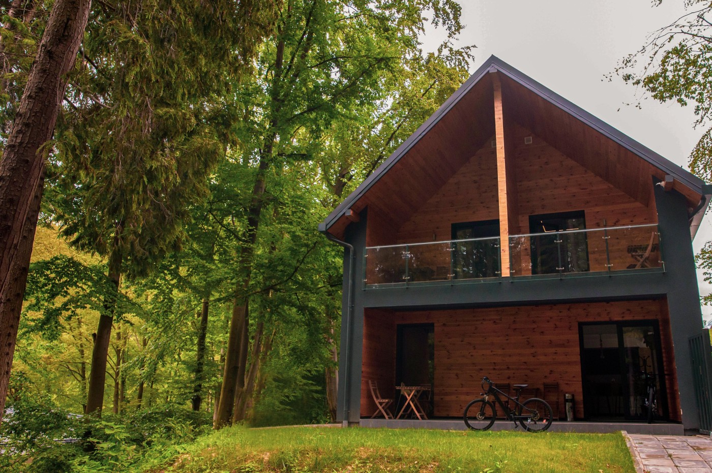 Adventure Lake Resort, Simared
